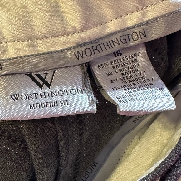 Wool Feel (but not wool) Dark Gray Slacks with Silver Thread Detail - Picture 4 of 12